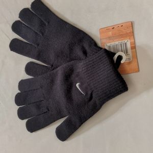NWT Nike Gloves